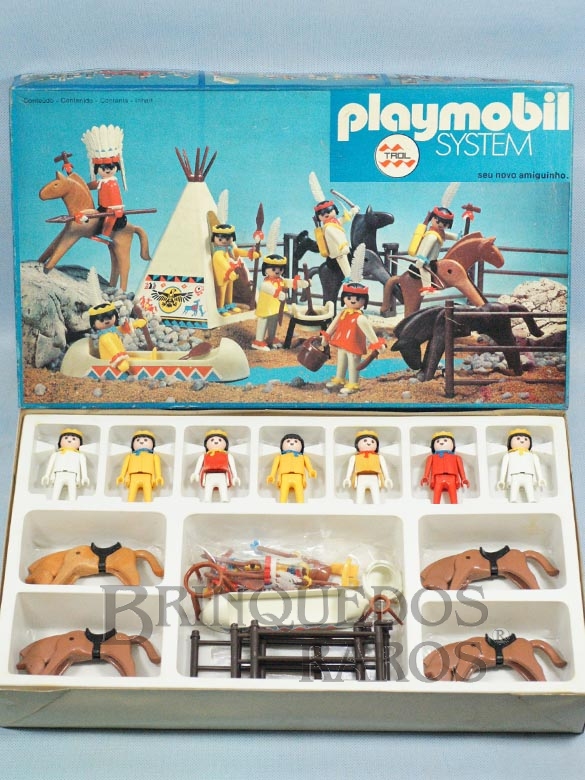 Brinquedo antigo Playmobil Acampamento Apache com sete Bonecos quatro Cavalos e acessórios Incompleto Década de 1980