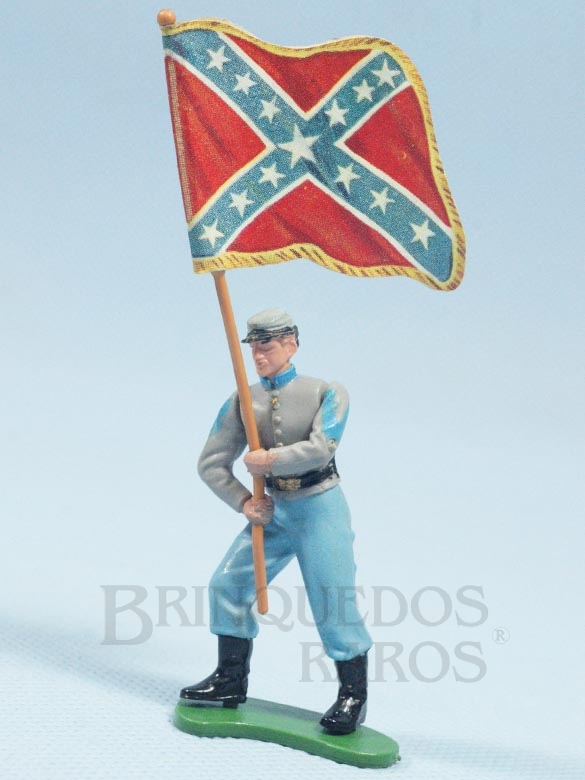 Brinquedo antigo Soldado Confederado a pé com Bandeira Década de 1960