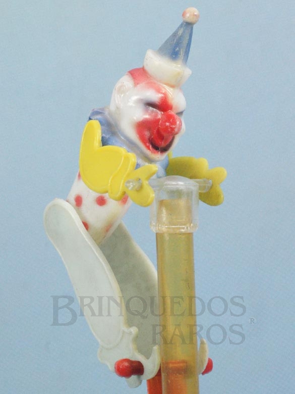 Brinquedo antigo Palhaço Malabarista com 12,00 cm de altura Brinde que vinha em doce Década de 1960