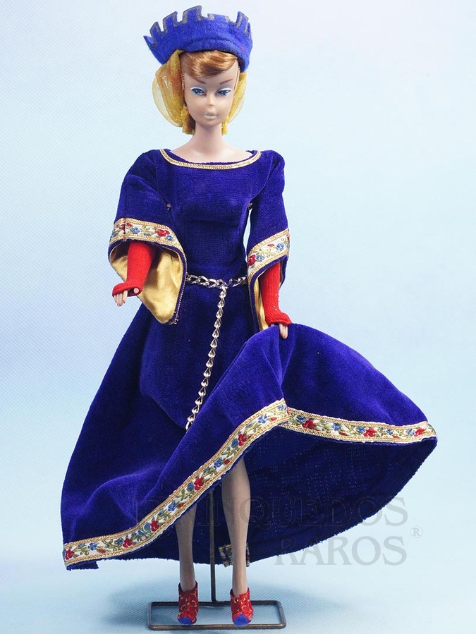 Brinquedo antigo A Personagem Guineverre está representada nesse Conjunto da Série Little Theatre fabricado entre 1964 e 1965
