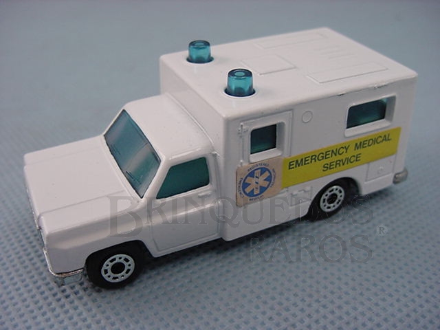 Brinquedo antigo Ambulance Superfast Emergency Medical Service