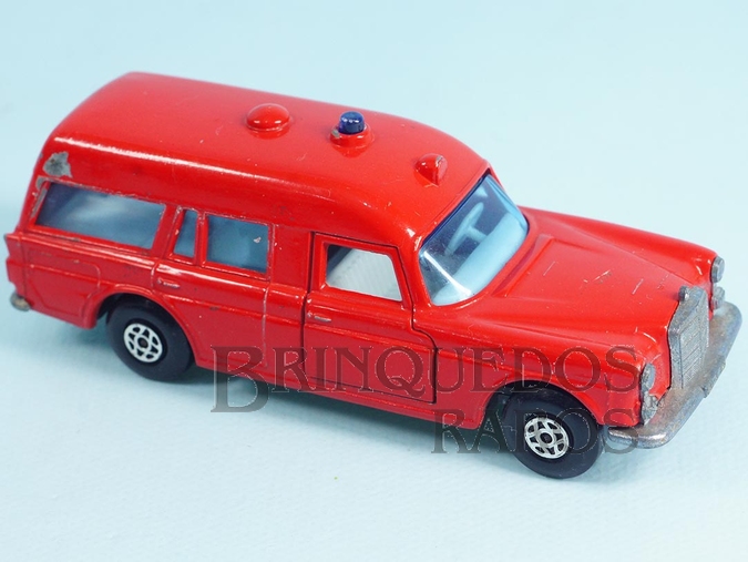 Brinquedo antigo Ambulância Mercedes Benz Binz Ambulance Speed Kings vermelha Brazilian Matchbox Inbrima Década de 1970


