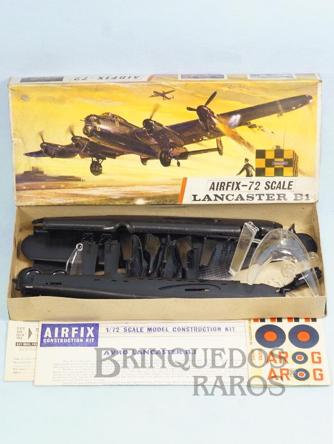 Brinquedo antigo Avião Avro Lancaster B1
