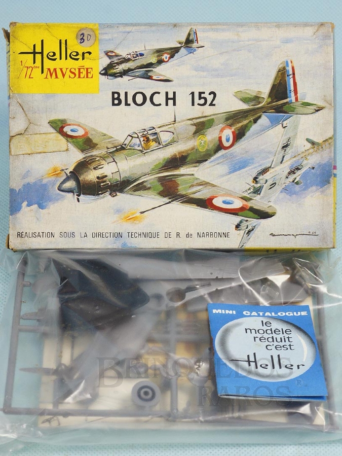 Brinquedo antigo Avião Bloch 152 Kit lacrado Década de 1970