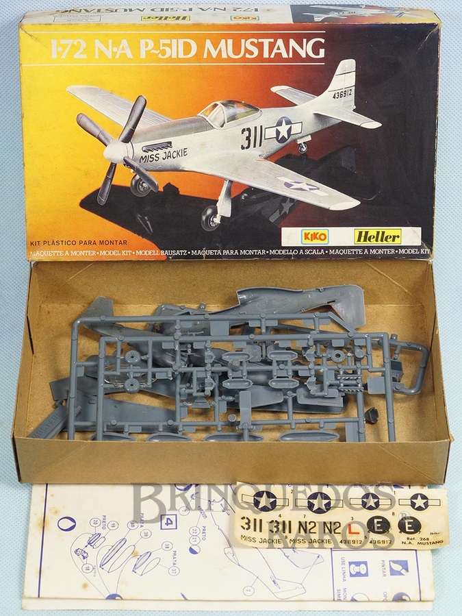 Brinquedo antigo Avião Mustang P-51D NA plástico cinza escuro Década de 1980
