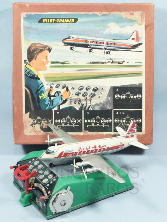 Brinquedo antigo Avião Viscount com 29,00 cm de envergadura fabricado Biller Alemanha em lata e plástico Movido à pilha o painel de Instrumentos executa os procedimentos básicos de decolagem e aterrisagem Ano 1950