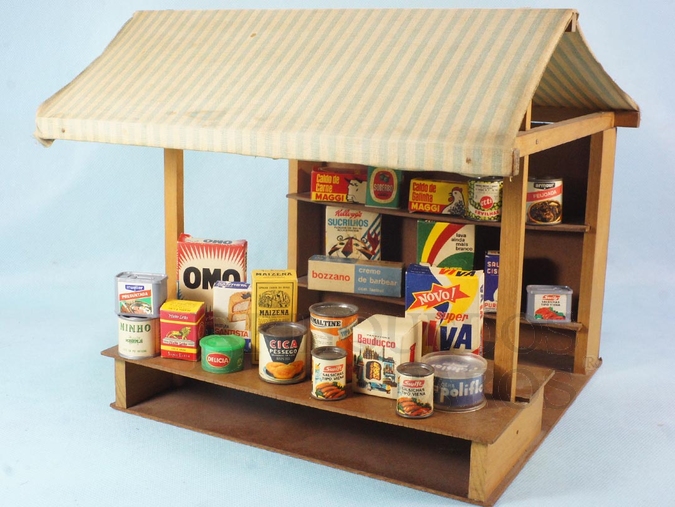 Brinquedo antigo Barraca de Feira Feirinha Estrela com 24 miniaturas de mantimentos Altura 25,00 cm Ano 1969