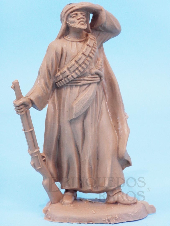 Brinquedo antigo Beduíno de pé com fuzil numerado 143 Figura Matriz do Conjunto Lawrence da Arábia da Comanche Reedição da Década de 1990