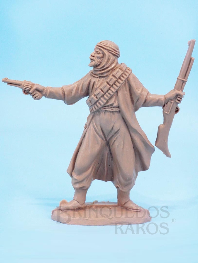 Brinquedo antigo Beduíno de pé com revolver e fuzil numerado 144 Figura Matriz do Conjunto Lawrence da Arábia da Comanche Reedição da Década de 1990
