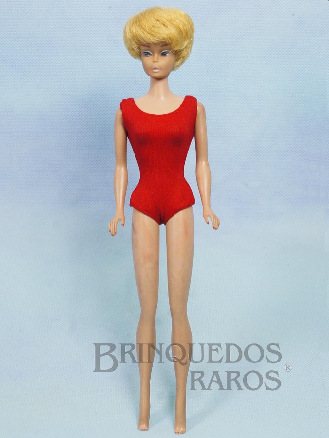 Brinquedo antigo Boneca Barbie com cabelo loiro modelo Bubble Cut Hair mercado Europeu 100% original Faltam os Sapatos Ano 1964