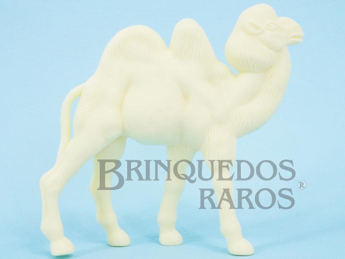 Brinquedo antigo Camelo de plástico branco Série Zoológico Década de 1970