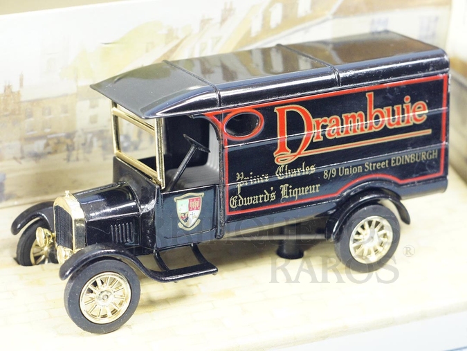 Brinquedo antigo Caminhonete 1926 Ford Model TT Yesteryear Drambuie Liqueur Década de 1980