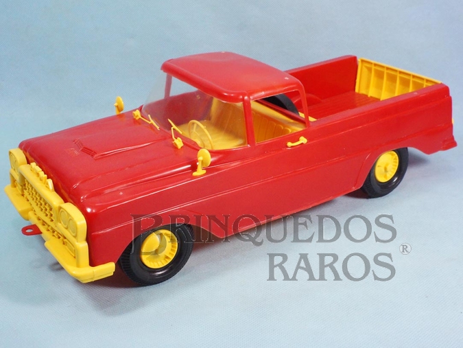 Brinquedo antigo Caminhonete Atma com 37,00 cm de comprimento Completa perfeito estado Década de 1970