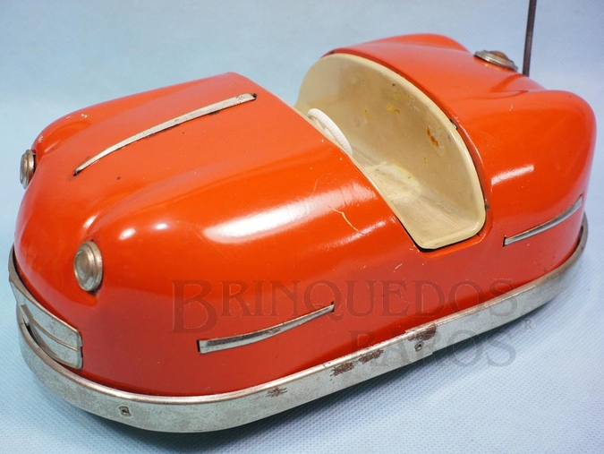 Brinquedo antigo Carrinho Bate-Bate de Parque de Diversão com 26,00 cm de comprimento Sistema Bate e Volta para bonecas de 9,00 cm de altura Década de 1950