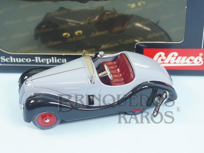 Brinquedo antigo Carro Conversível Examico I 4001 Motor com 4 marchas Neutro e Ré 14,00 cm de comprimento Versão em duas cores Réplica do Carro fabricado na década de 1930 Ano 1986  