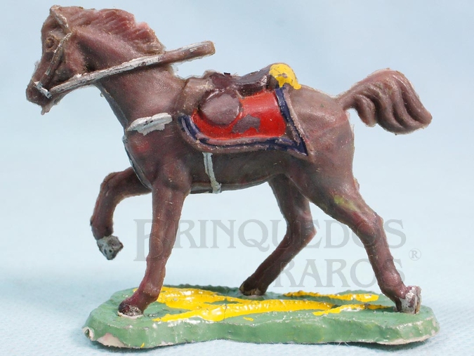 Brinquedo antigo Cavalo marrom Batalha do Tuiutí Década de 1960 