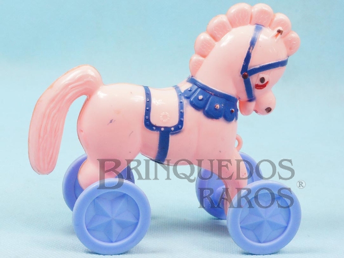Brinquedo antigo Cavalo com rodas 12,00 cm de altura Coleção Miguel Cerrato Década de 1960