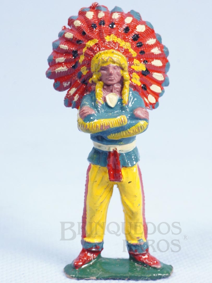 Brinquedo antigo Chefe índio de pé com braços cruzados Chefe Cochise Casablanca numerado 113 Década de 1960