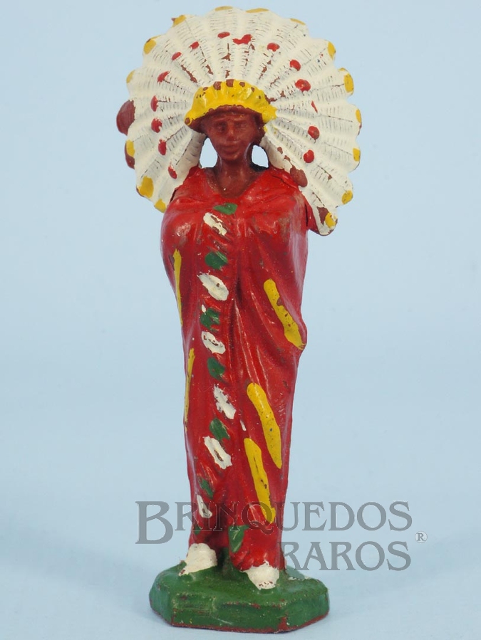 Brinquedo antigo Chefe índio de pé com braços cruzados