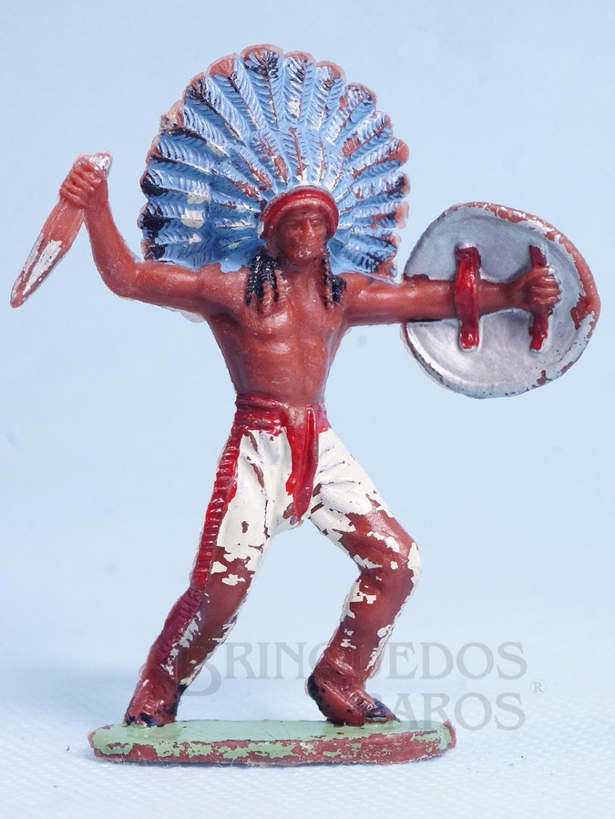 Brinquedo antigo Chefe índio de pé com faca e escudo Chefe Mão Amarela Casablanca numerado 132