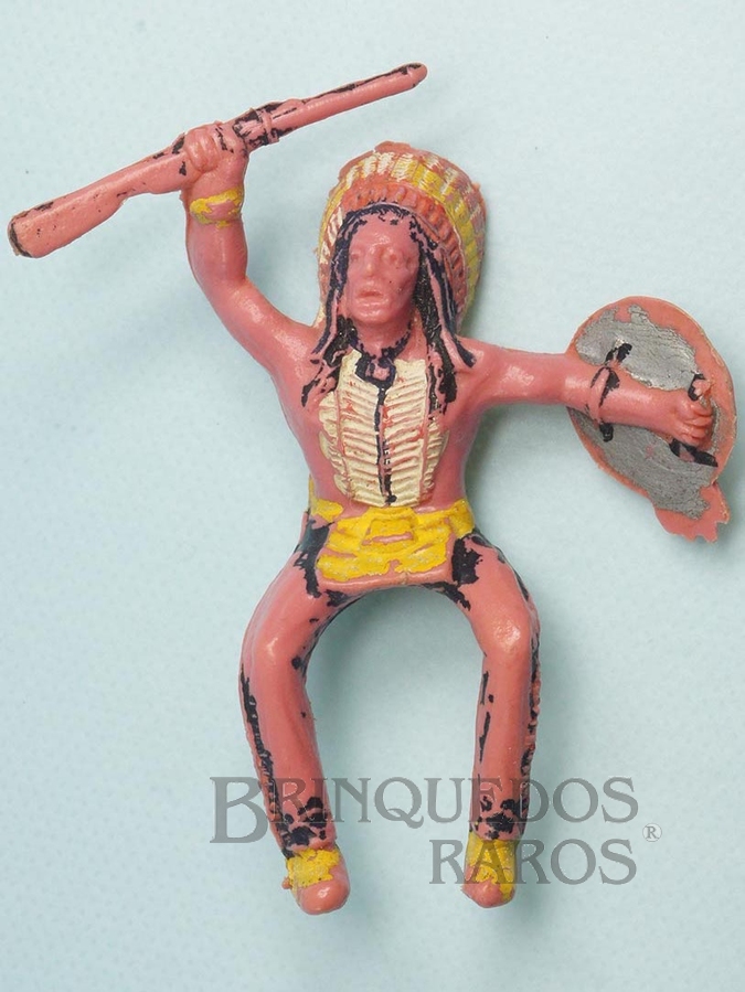 Brinquedo antigo Chefe índio montado a cavalo com rifle e escudo Gulliver Década de 1970