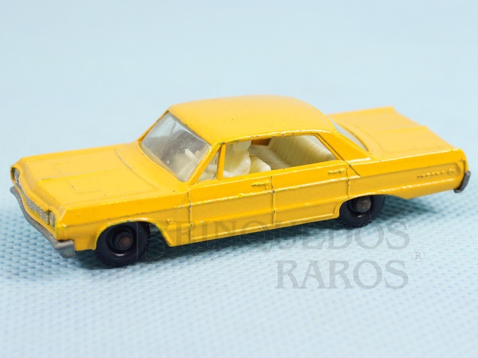 Brinquedo antigo Chevrolet Impala Taxi black plastic Regular Wheels Falta o adesivo