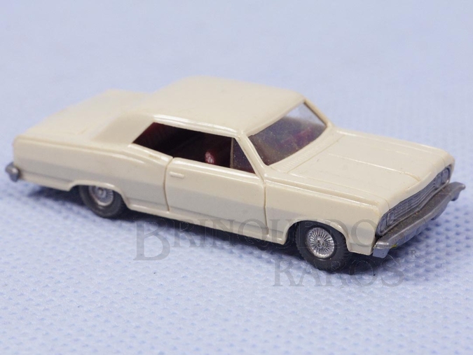 Brinquedo antigo Chevrolet Malibu Década de 1970