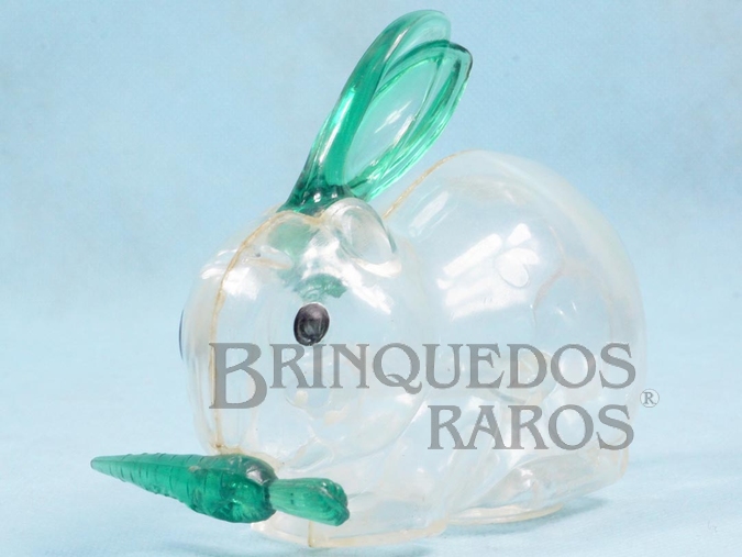 Brinquedo antigo Coelho com Cenoura 11,5 cm de comprimento Plástico transparente Embalagem de doces Década de 1960