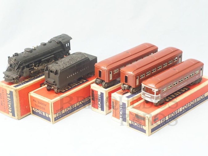 Brinquedo antigo Conjunto completo com Locomotiva a Vapor 224 dois Carros de Passageiros 2442 Pullman Car e um Vagão 2443 Observation Car Ano 1946