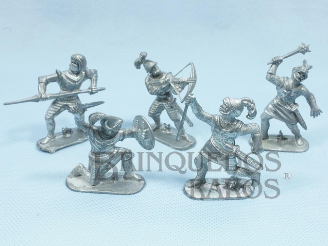 Brinquedo antigo Conjunto de 5 Soldados Medievais Década de 1970