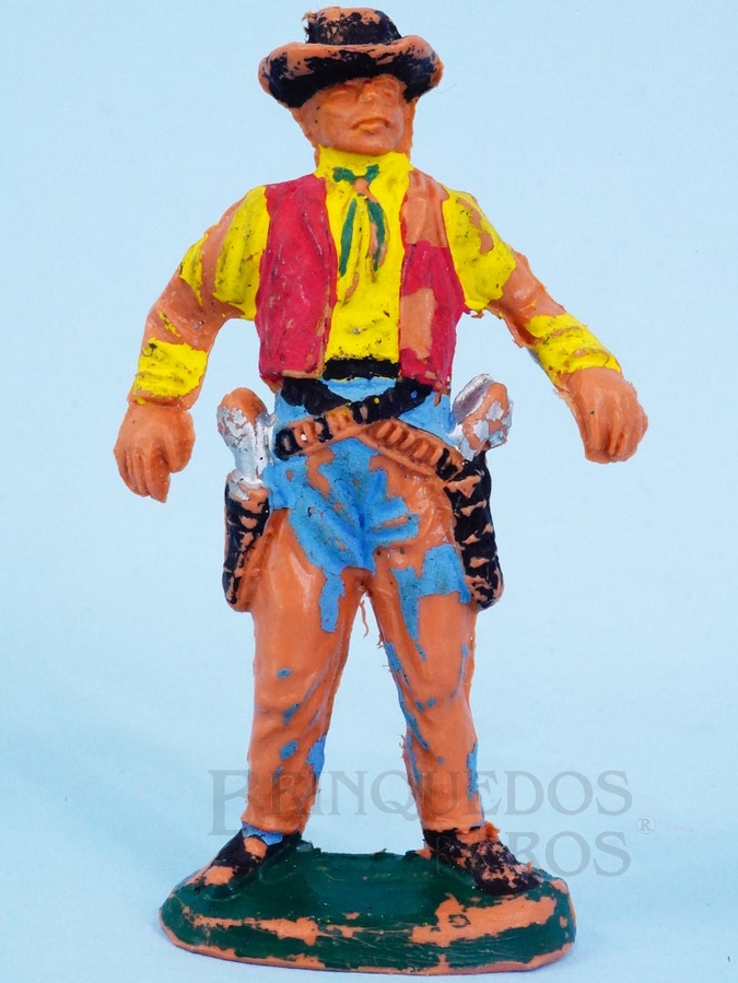 Brinquedo antigo Cowboy de pé em posição de duelo Gulliver Década de 1970