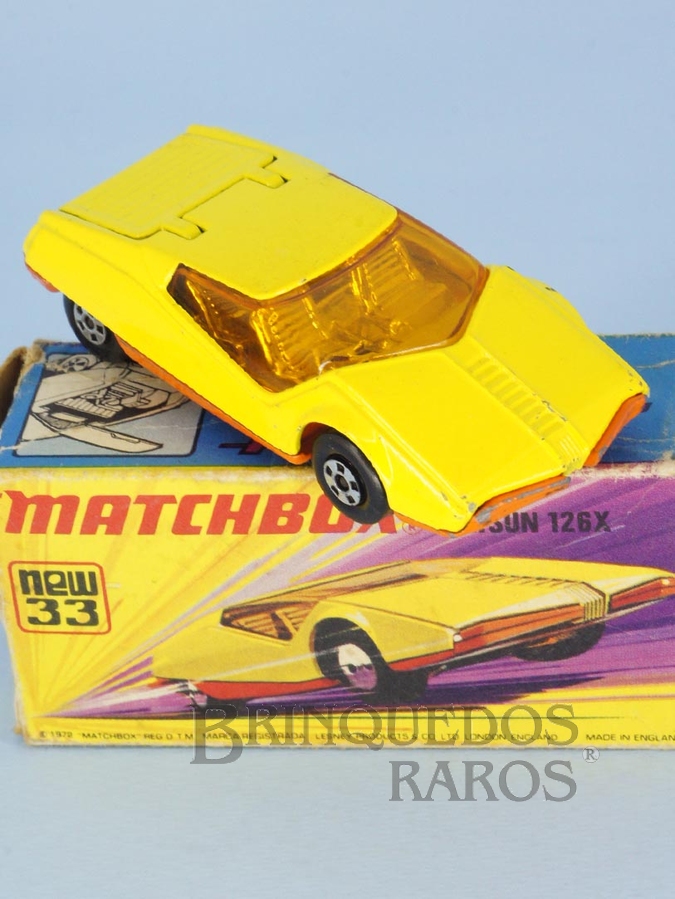 Brinquedo antigo Datsun 126 X Superfast amarelo