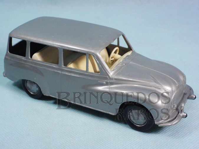 Brinquedo antigo DKW Vemag Vemaguete com 17,00 cm de comprimento Kit montado Década de 1970