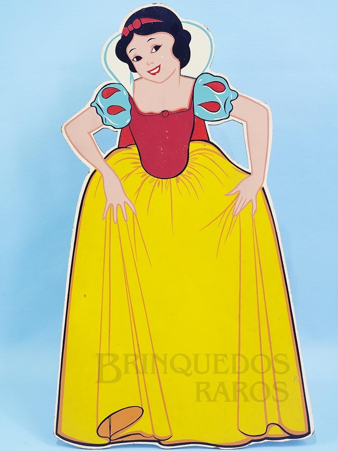 Brinquedo antigo Enfeite de parede Personagem Branca de Neve com 19,00 cm de altura impressão manual em Duratex sob Licença Walt Disney Década de 1960