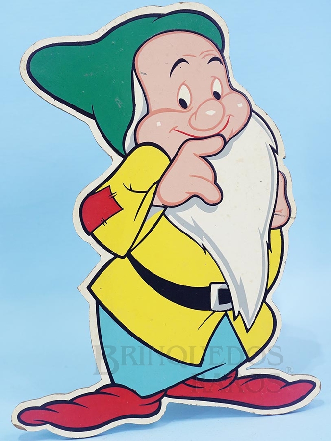 Brinquedo antigo Enfeite de parede Personagem Dengoso da História Branca de Neve com 18,00 cm de altura impressão manual em Duratex sob Licença Walt Disney Década de 1960