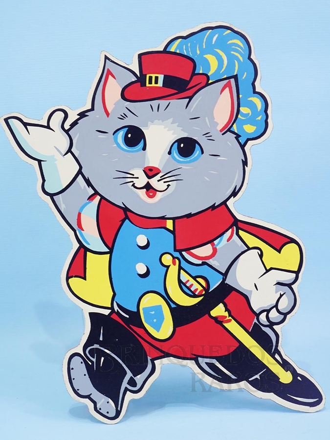 Brinquedo antigo Enfeite de parede Personagem Gato de Botas com 30,00 cm de altura impressão manual em Duratex Trabalho Artístico de Joselito de Oliveira Mattos sob Licença Vida Infantil Década de 1960