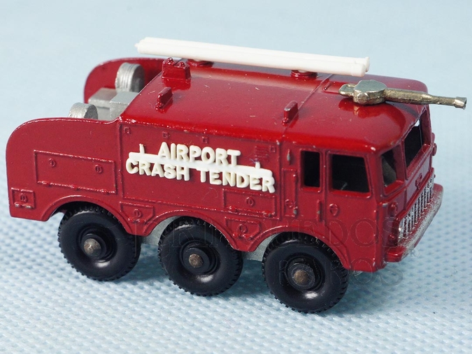 Brinquedo antigo Foamite Crash Tender Black Plasti Regular Wheels