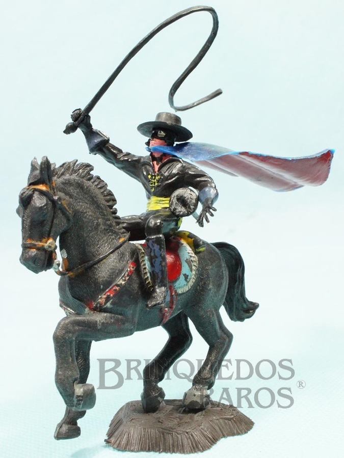 Brinquedo antigo Figura completa do Zorro com cavalo preto Série Heróis Perfeito estado 100% original Década de 1970