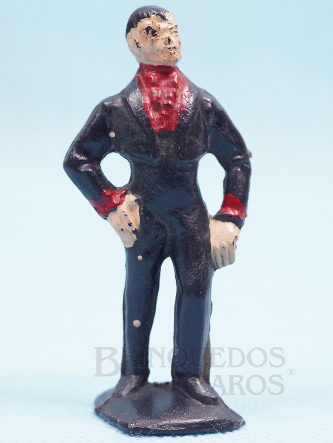 Brinquedo antigo Figura de Don Diego com paletó preto Série O Zorro distribuído pela Trol Década de 1970