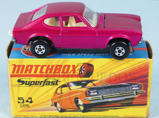 Brinquedo antigo Ford Capri Superfast vermelho metálico