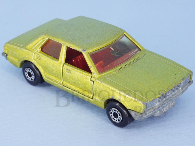Brinquedo antigo Ford Cortina Superfast