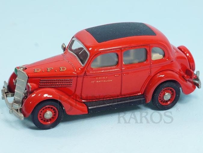 Brinquedo antigo Ford V8 1935 Sedan Fire Chief Década de 1980