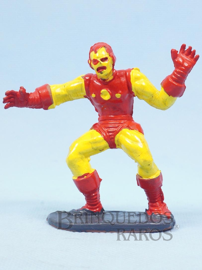 Brinquedo antigo Homem de Ferro de plástico pintado Década de 1970