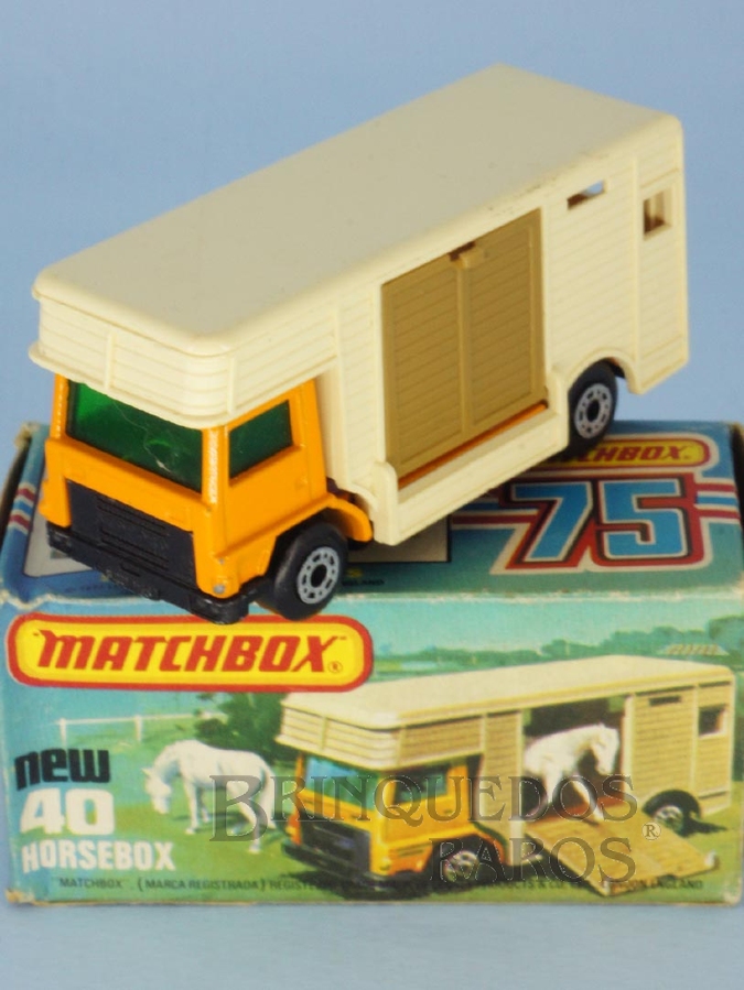Brinquedo antigo Horse Box Superfast bege Faltam os cavalos RESERVED***MF***