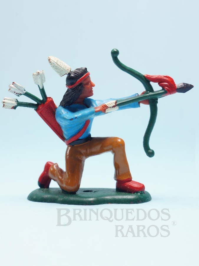 Brinquedo antigo Índio ajoelhado atirando com arco Série Atlantic Ano 1986