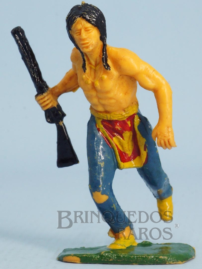 Brinquedo antigo Índio correndo com rifle Índio Alce Veloz Casablanca Numerado 106 Década de 1960