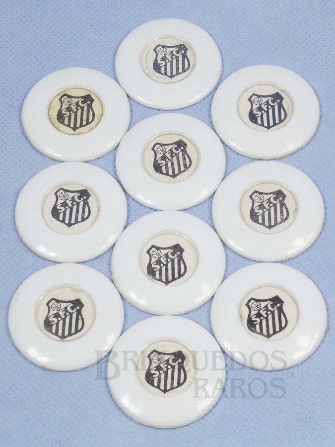 Brinquedo antigo Jogo de Futebol de Botão Futebol Miniatura com o time do Santos 100% original Completo faltam a Trave e Goleiro Década de 1960
