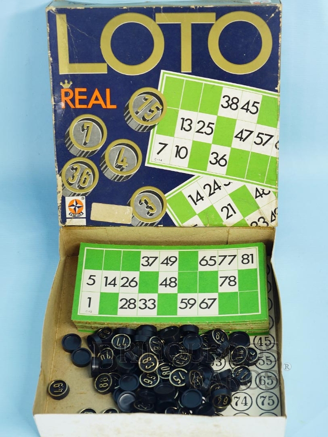 Brinquedo antigo Jogo Loto Real Bingo Tombola com 48 Cartelas Pedras de Plástico com números metalizados Década de 1970