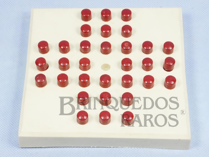 Brinquedo antigo Jogo Quebra Cabeça Resta 1 Década de 1960