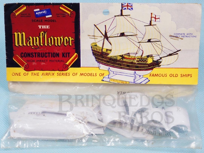 Brinquedo antigo Kit do Veleiro Mayflower com 9,00 cm de comprimento Década de 1960
